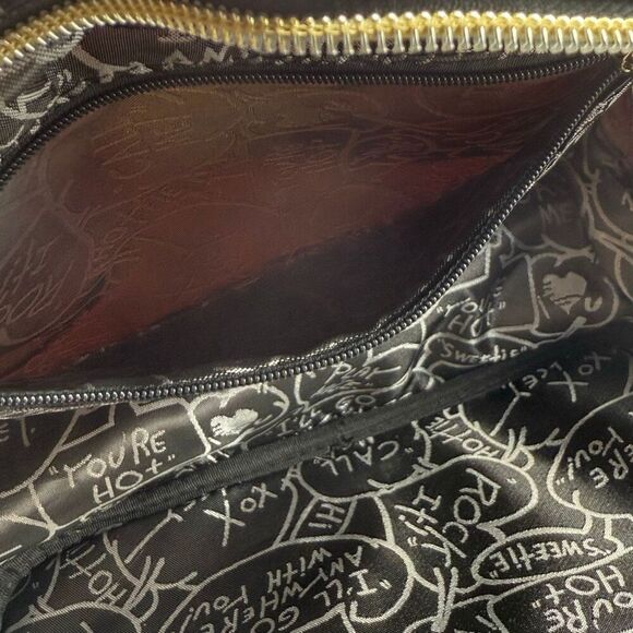 Betsey Johnson pink floral skulls weekender cosmetic travel bag and matching pou - Picture 8 of 13